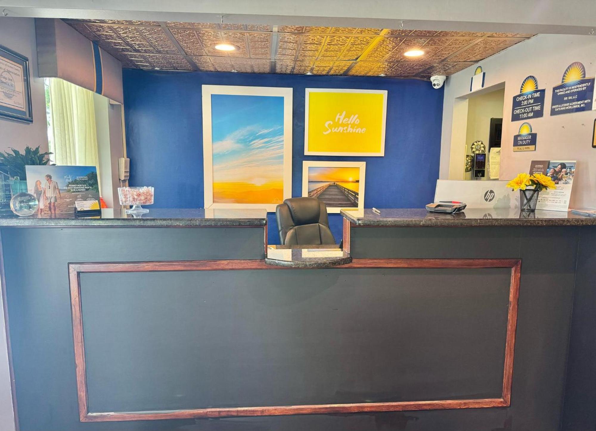 Days Inn By Wyndham Seneca-Clemson Exteriör bild