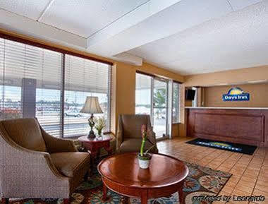 Days Inn By Wyndham Seneca-Clemson Exteriör bild